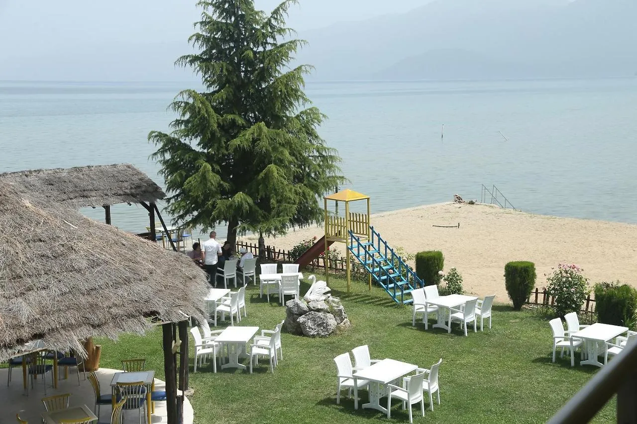 Hotel Kashta Pogradec 3*,