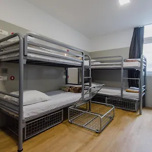  Hostel Warmoes Hollanda
